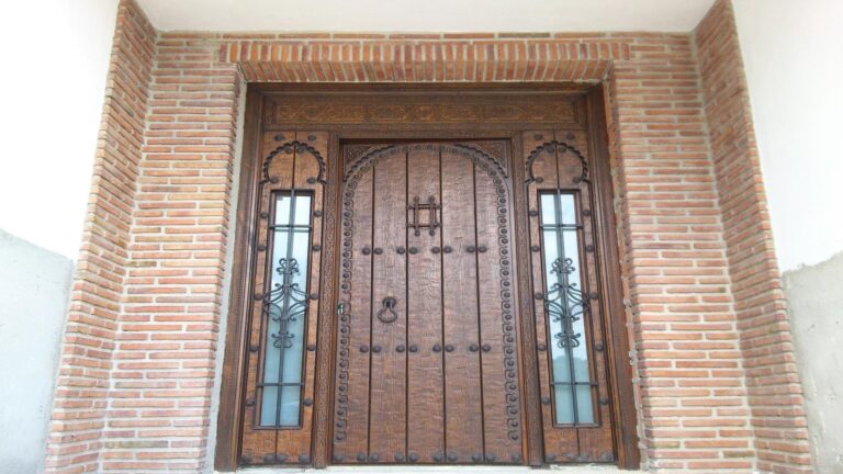 resized4_puertas-rusticas-madera
